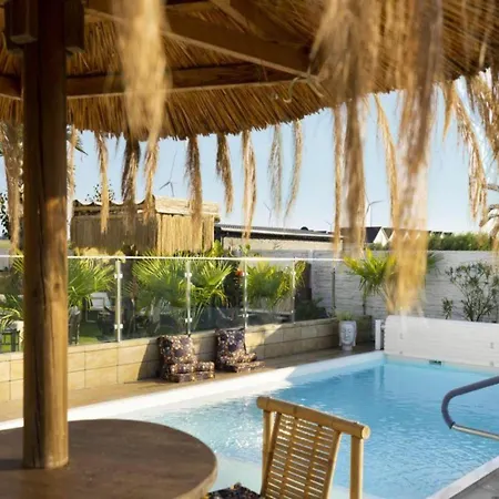 Дом отдыха Homes With Private Garden, Summer Pool Kopan