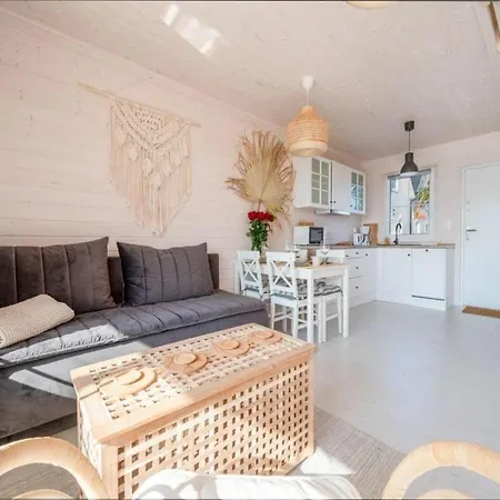 Homes With Private Garden, Summer Pool Kopan