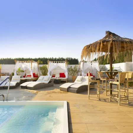 Homes With Private Garden, Summer Pool Kopan
